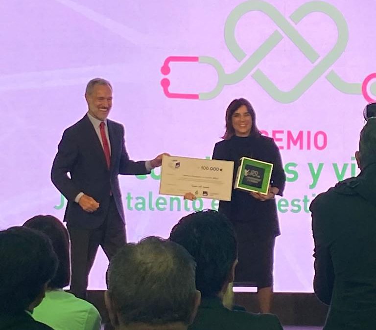 Nuria Montserrat galardonada con el Premio Constantes y Vitales al Joven Talento en Investigación Biomédica